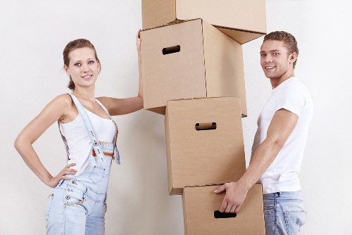 Unpacking support helping a new home settle in Elephant and Castle